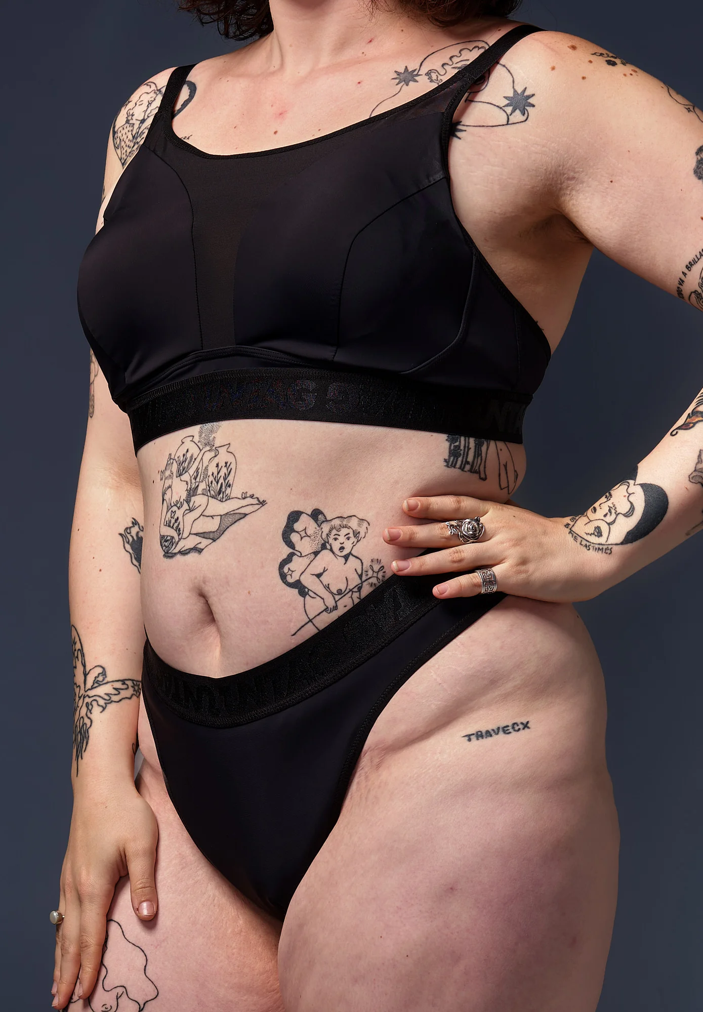 High Waisted Tucking Thong black + Humphider© Thong - BUNDLE - Image 5