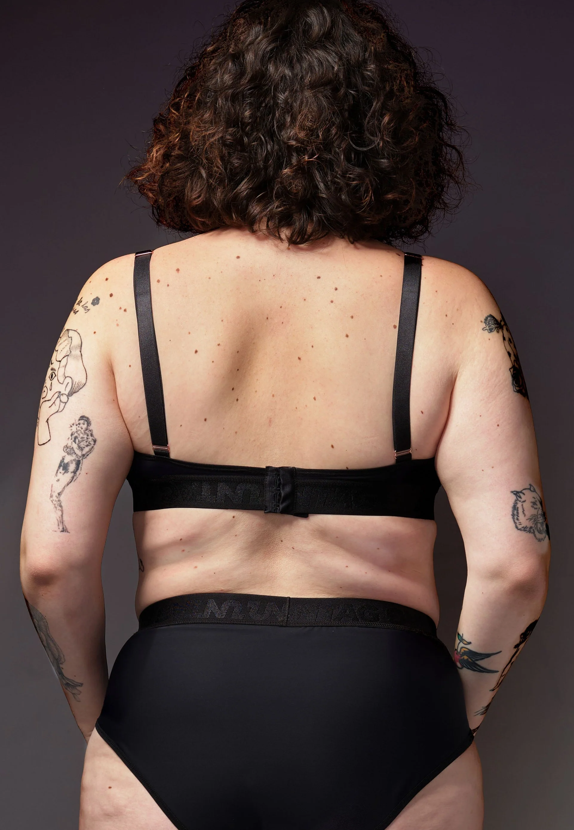 Signature Bralette black - Image 7