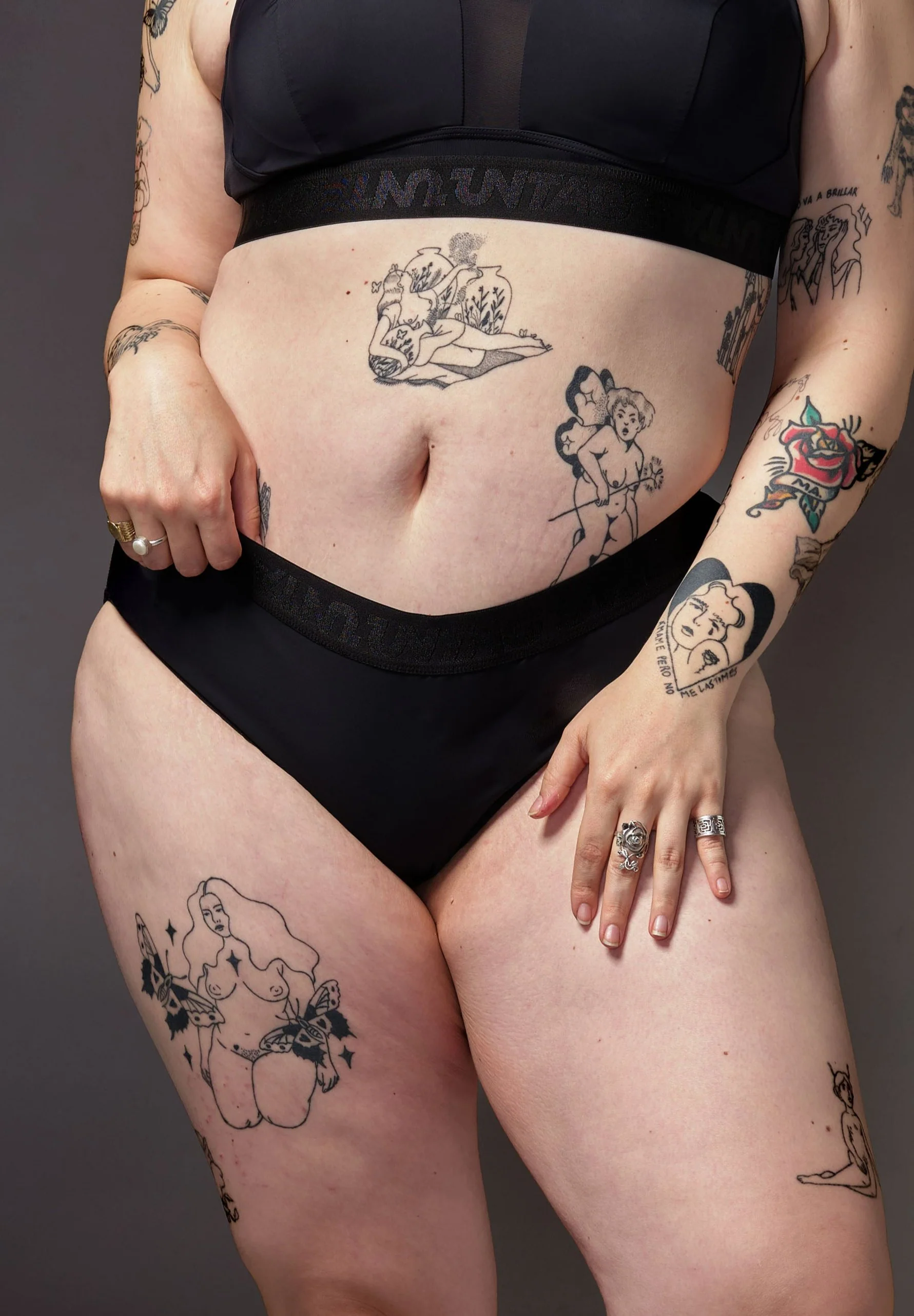 Signature Tucking Bikini Brief black - Image 4